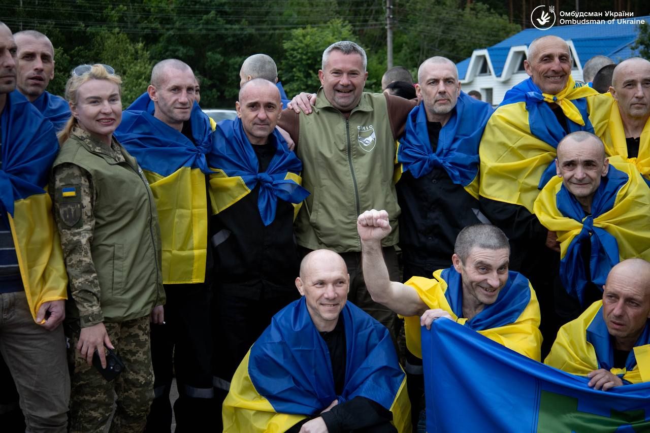Ukraine repatriates 60-year-old POW from Russian captivity