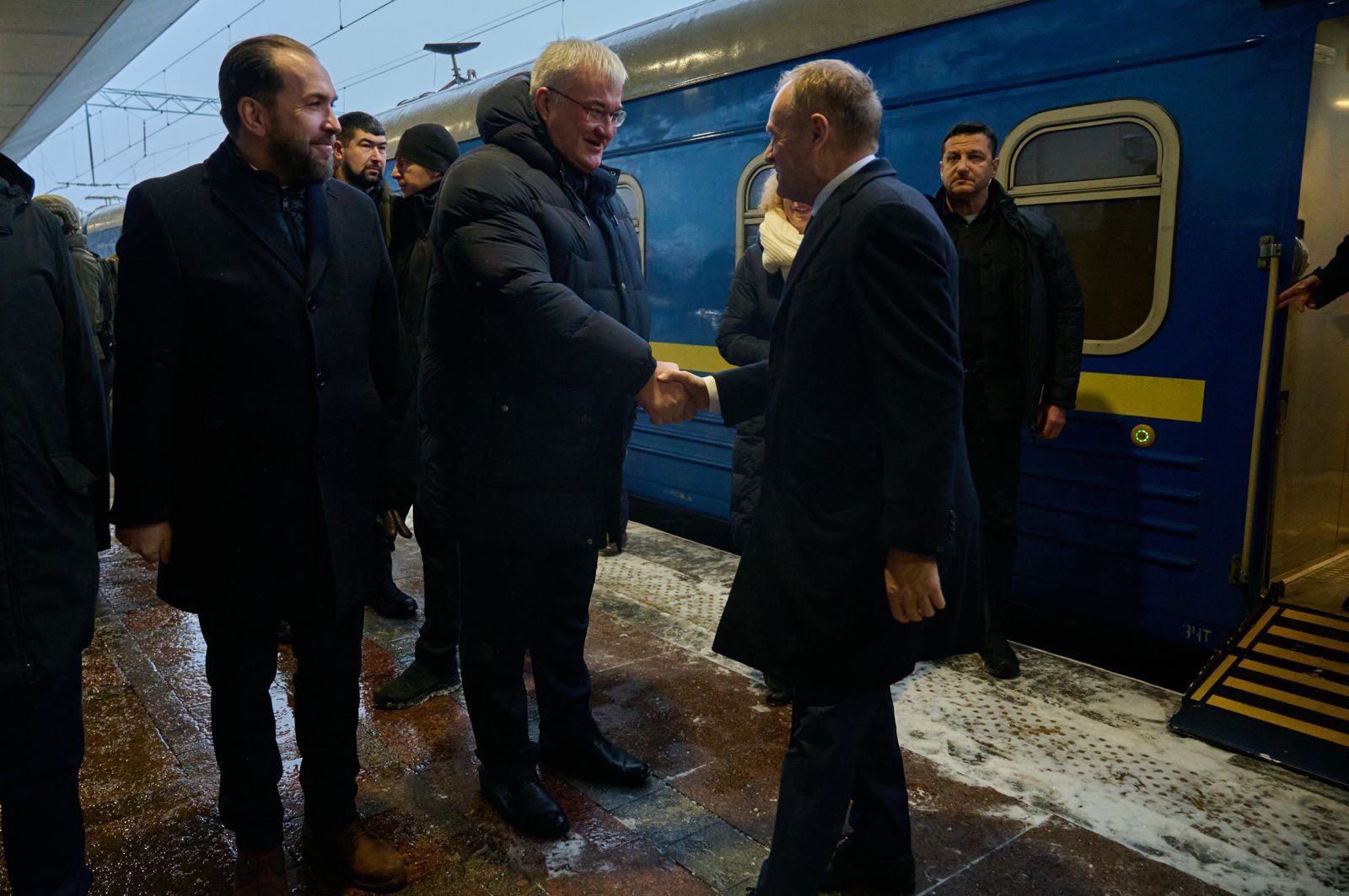 Polish Prime Minister Donald Tusk arrives in snowy Kyiv this morning.