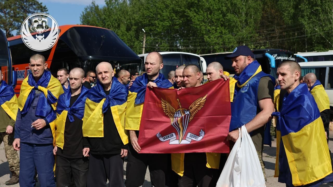 270 Ukrainian soldiers freed in largest prisoner exchange of war