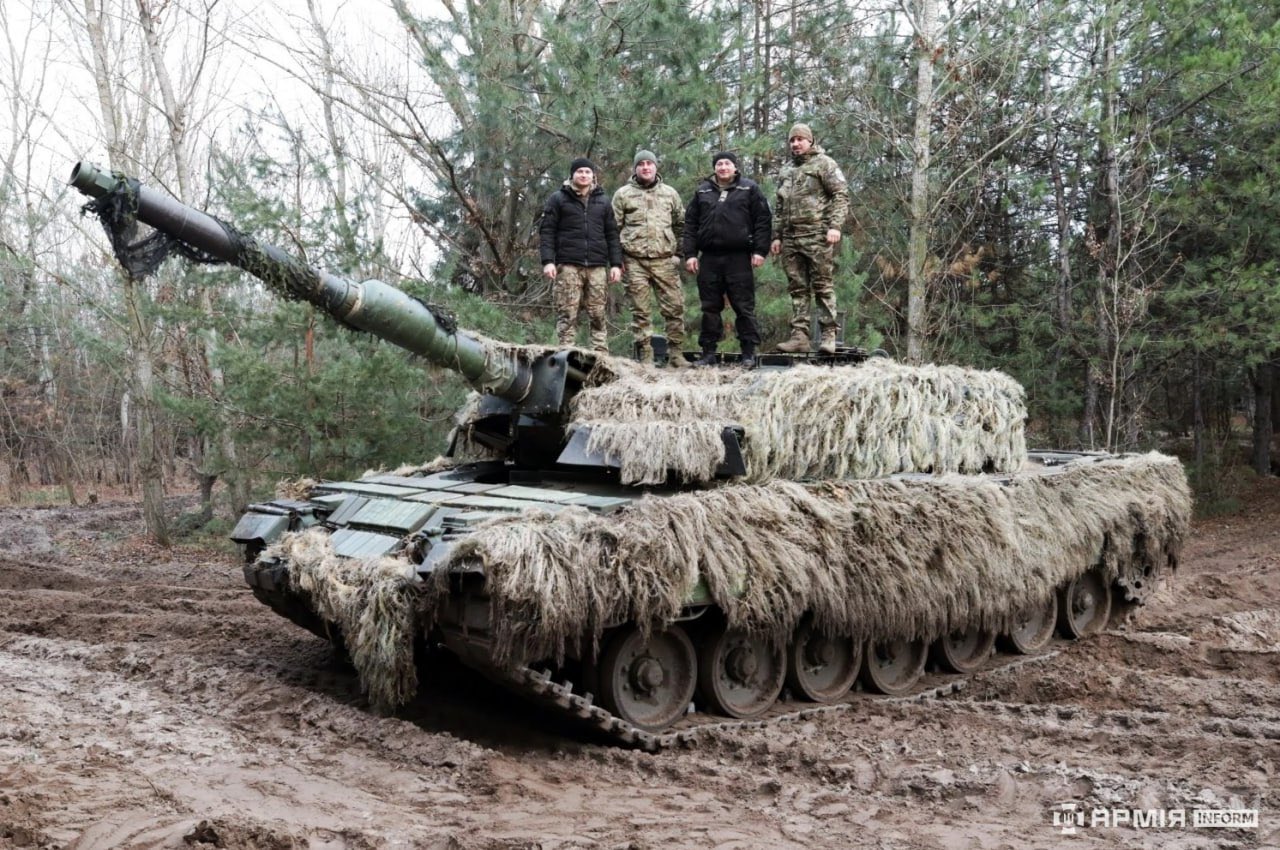 Leopard 2A4 “Shaggy” of 33rd Mechanized Brigade in service