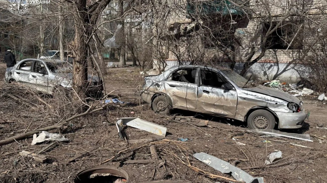 Russian troops struck central Slovyansk with guided bombs