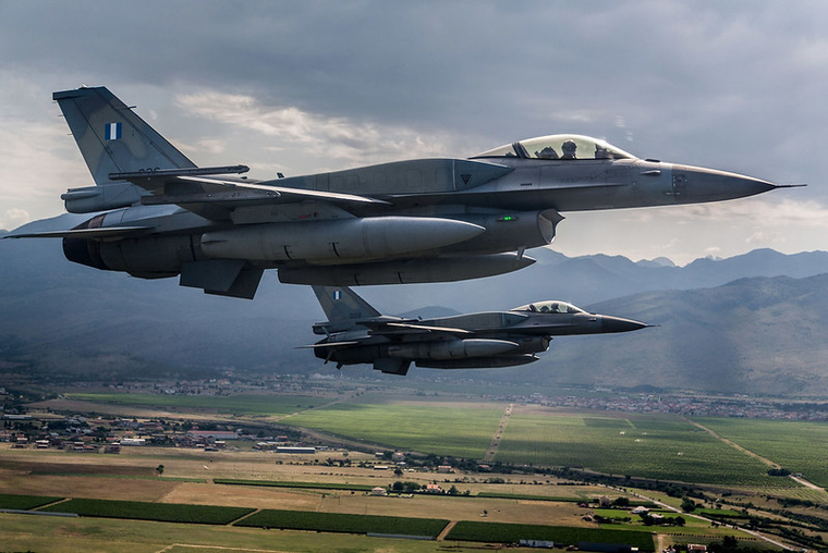 Ukraine Prepares Strikes on Crimea with F-16s