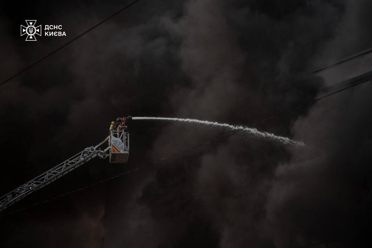 After yesterday’s attack: 7 districts set ablaze in Kyiv