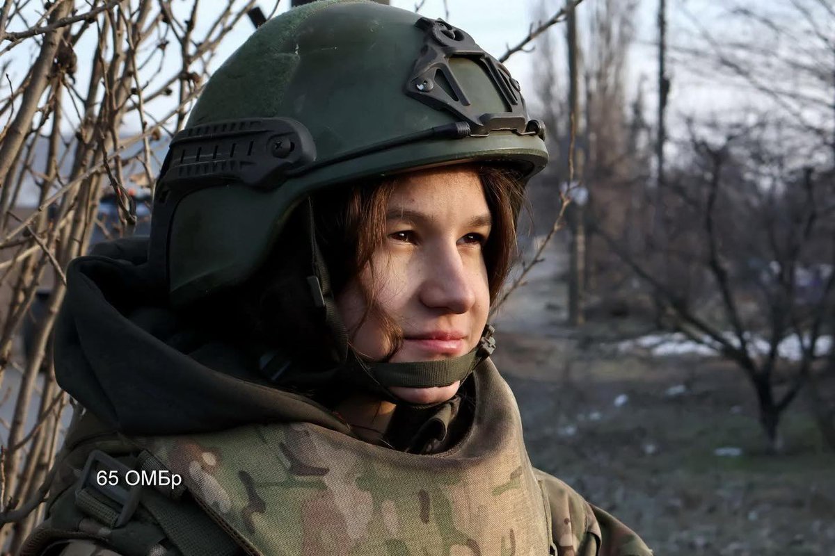 Mariia, 22 ans, commande une unité d’artillerie avec précision