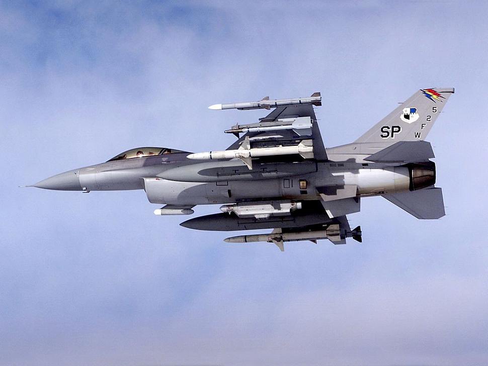 Dutch donation: air-to-air missiles and F-16 spare parts for Ukraine