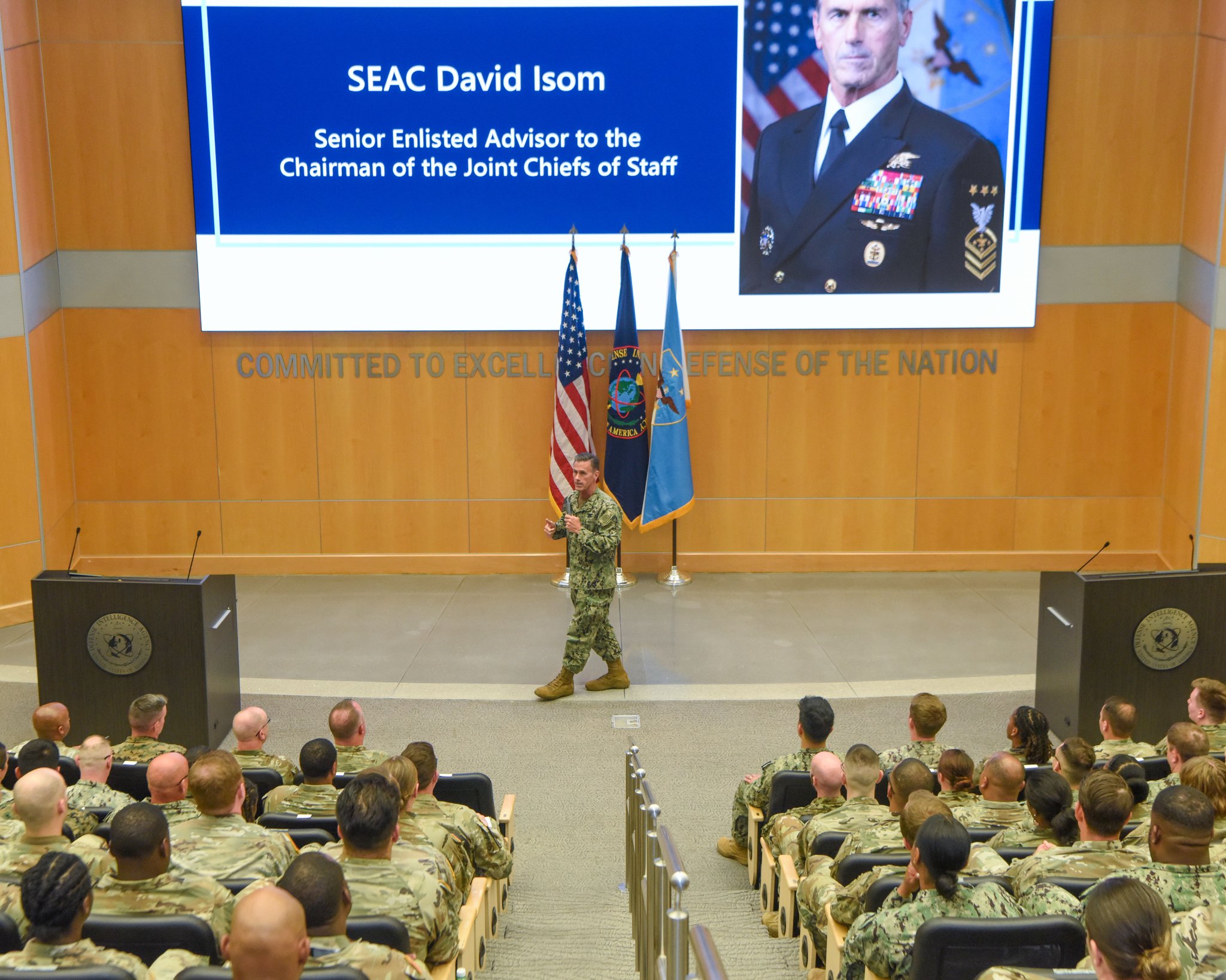 SEAC Isom Thanks DIA for Intel, Reinforces Readiness for Global Operations