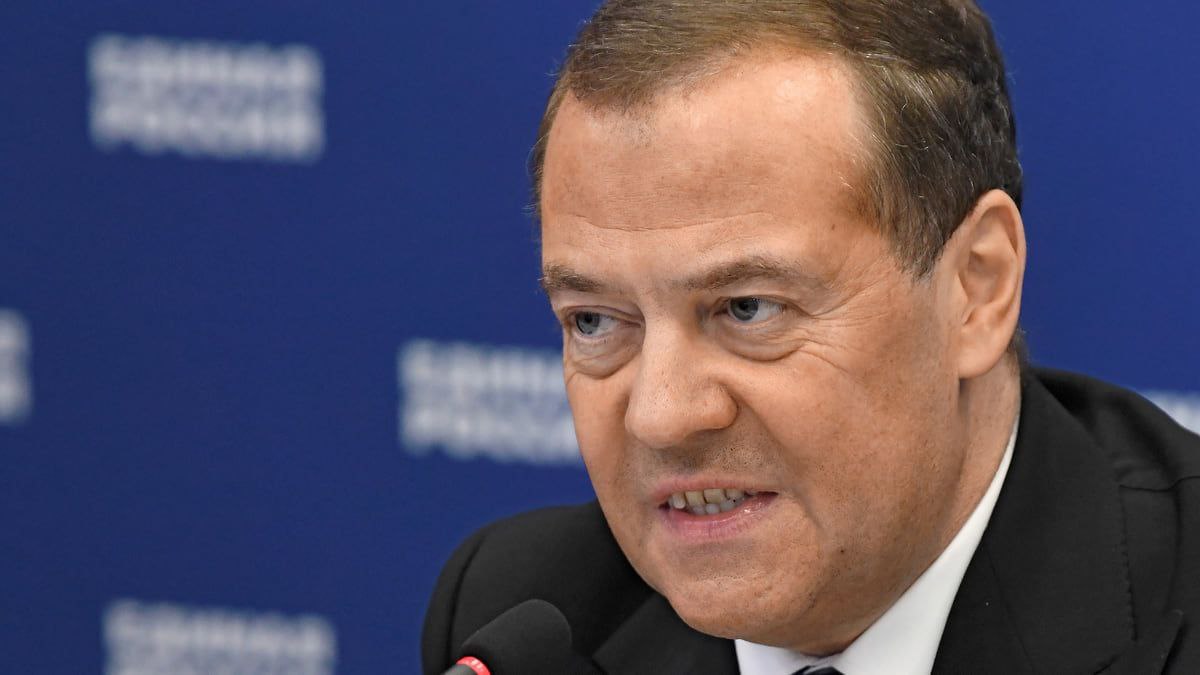 Medvedev openly indifferent to US arms for Ukraine
