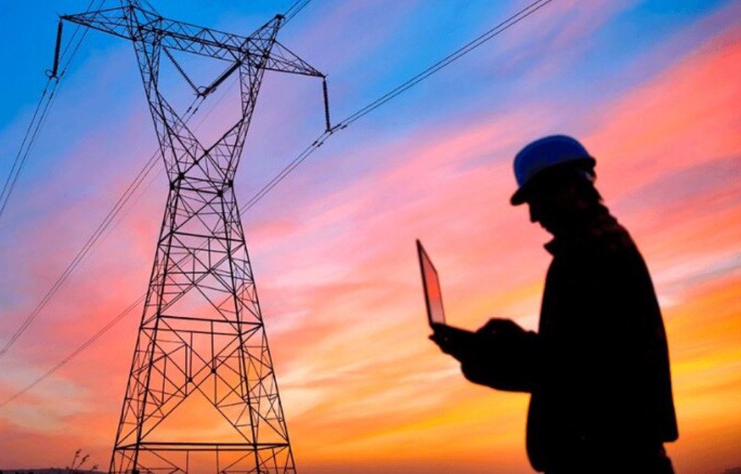 Ukraine resumes power cuts for businesses