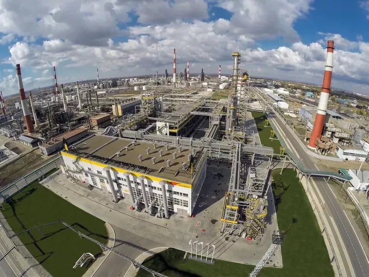 Oil refinery in Samara region halted after drone attack