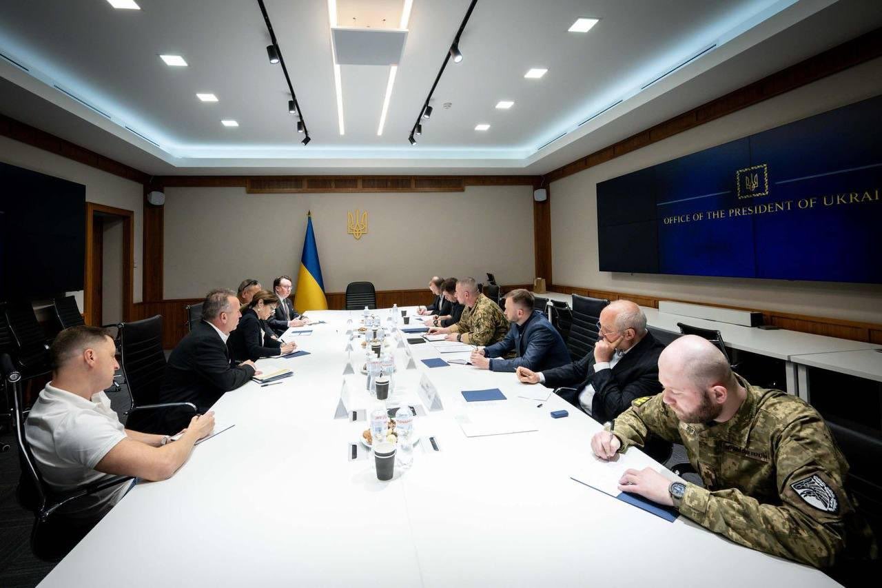 Ukraine general discusses Patriot missile deliveries with RTX delegation