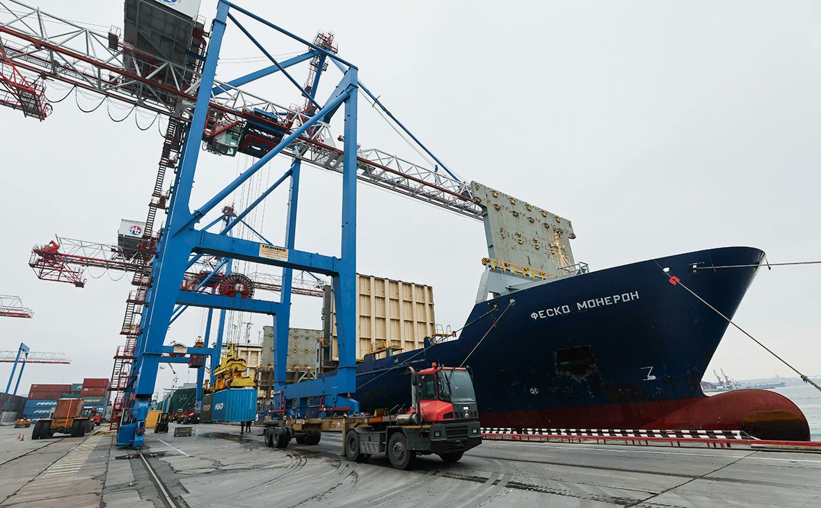 US lifts sanctions on three Russian-flagged vessels