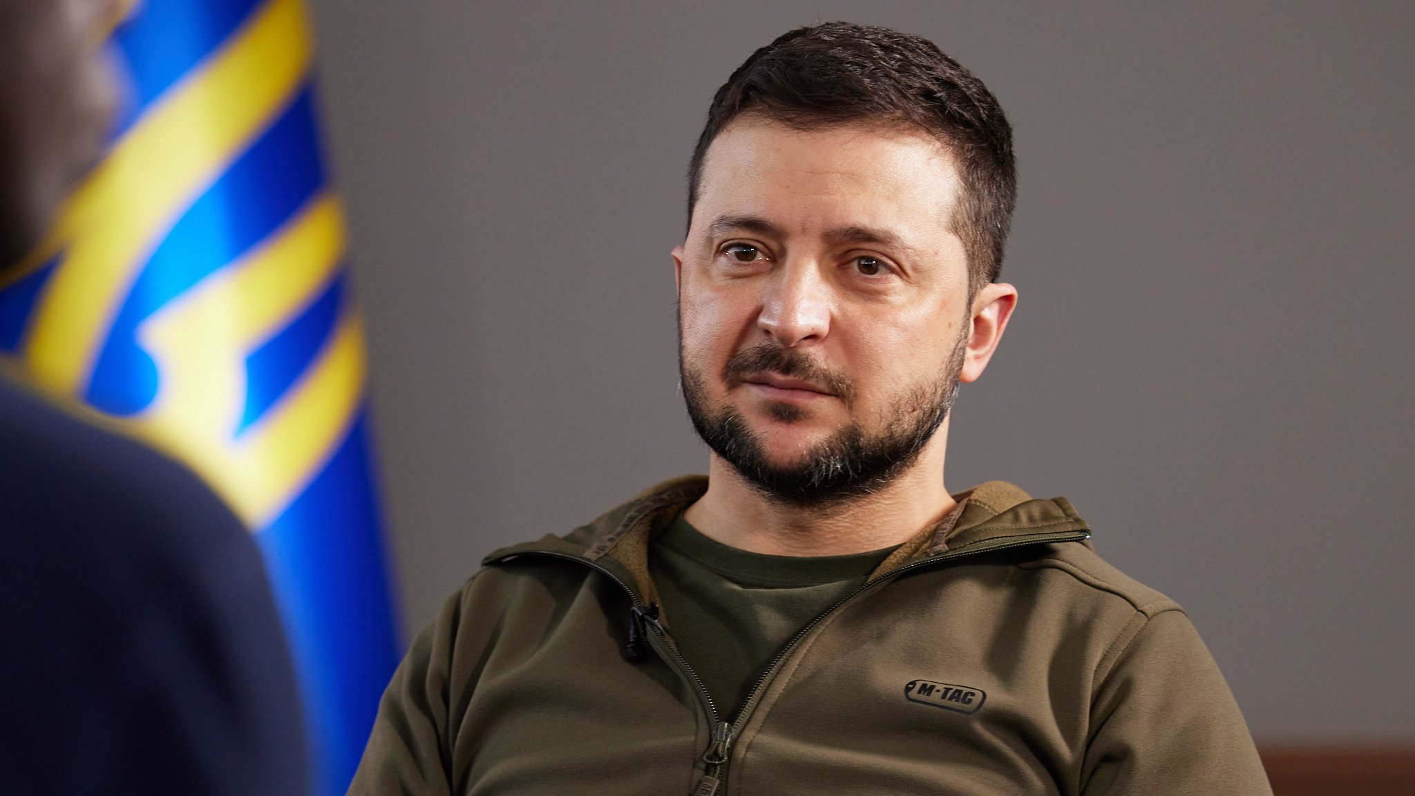 Ukraine’s aid vs local resistance contrast