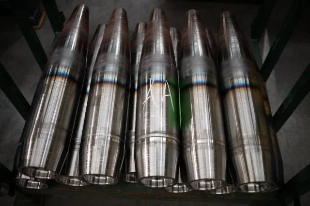 Czech Republic approves increased funding for Ukraine ammunition purchase