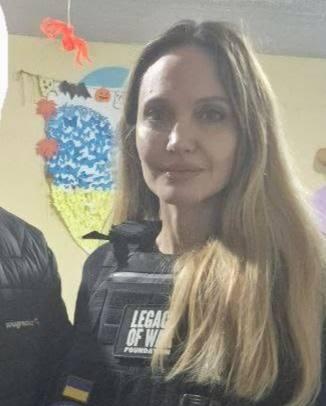 Angelina Jolie receives a Kherson commemorative coin