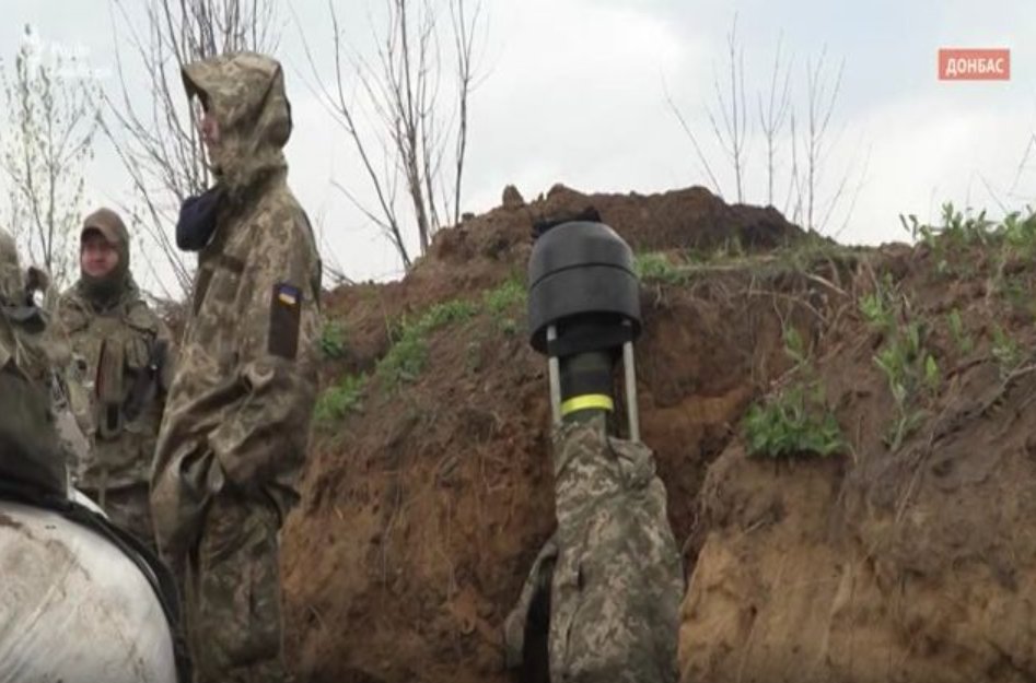 Ukrainian soldiers near Kreminna: weapons and enthusiasm