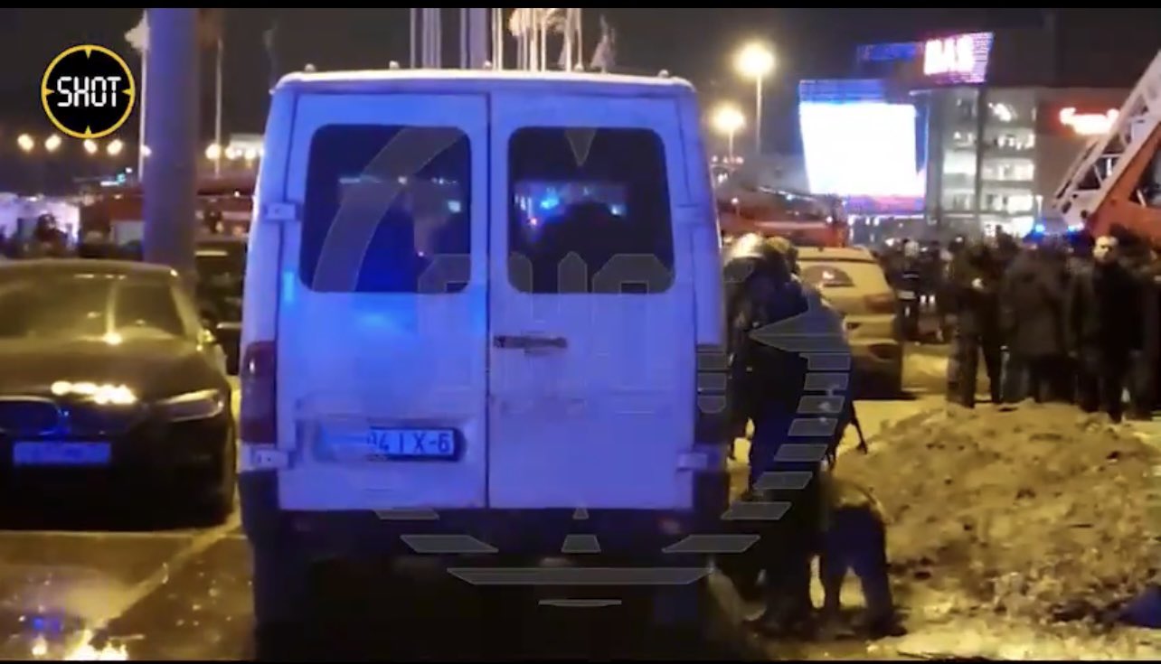 Fake Ukrainian plates sold in Russia, echoes of 2014 ‘green men’ tactics.