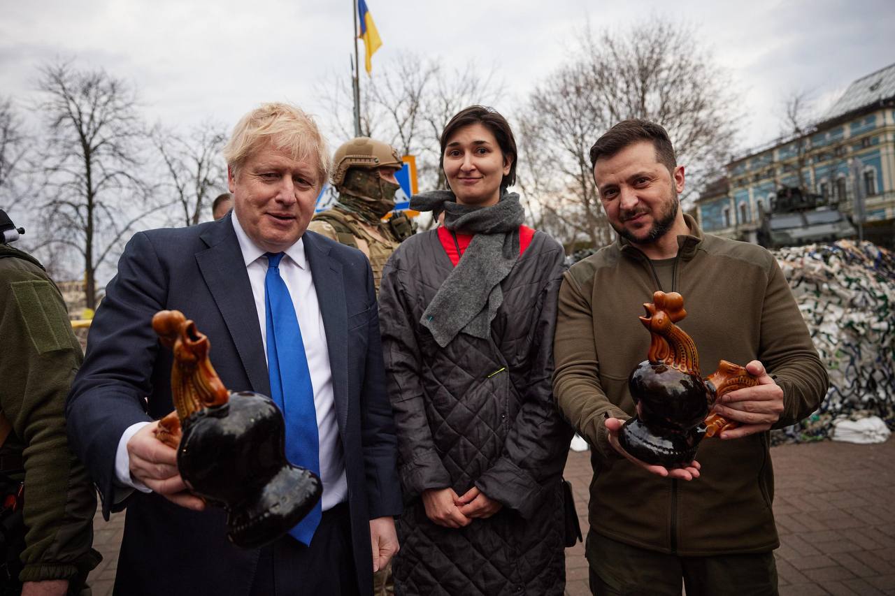 Meilleures photos de Johnson et Zelensky à Kiev