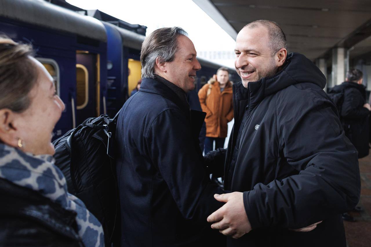 Security advisers visit Kyiv for common executives