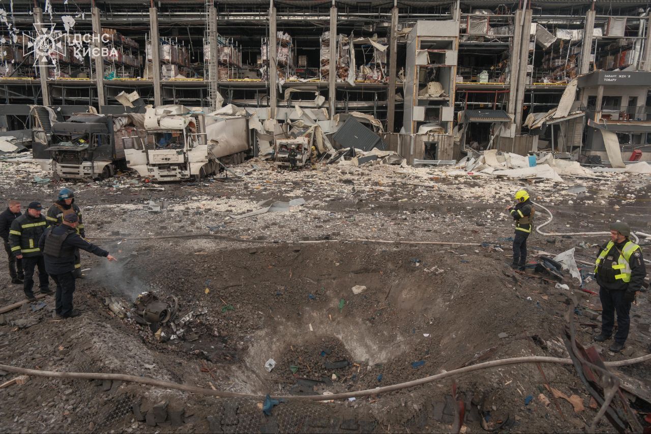Riddle? No: Ukrainian article on Russian attack on EBRD warehouse in Kyiv