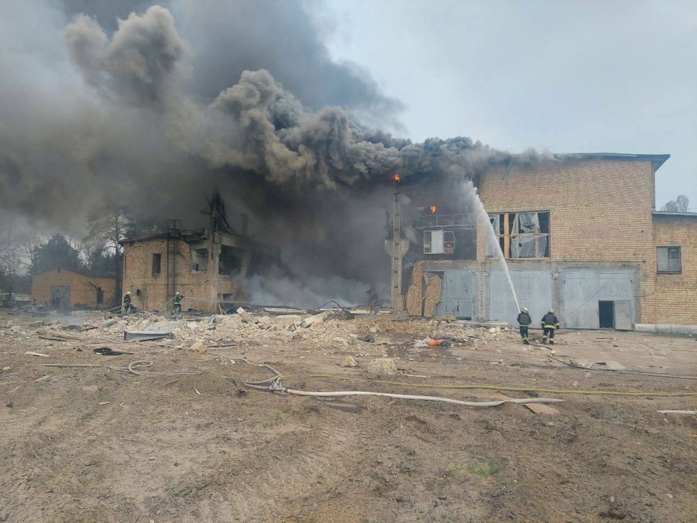 Russian missile in Kyiv: three civilians killed on April 16
