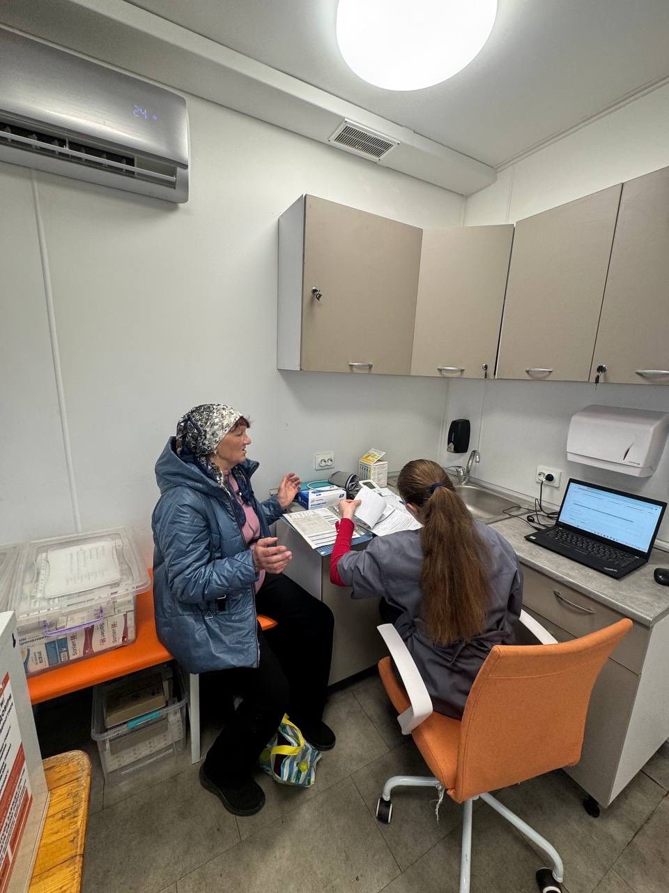 Mobile Clinics Bring Health Care to War-Affected Front-Line Areas
