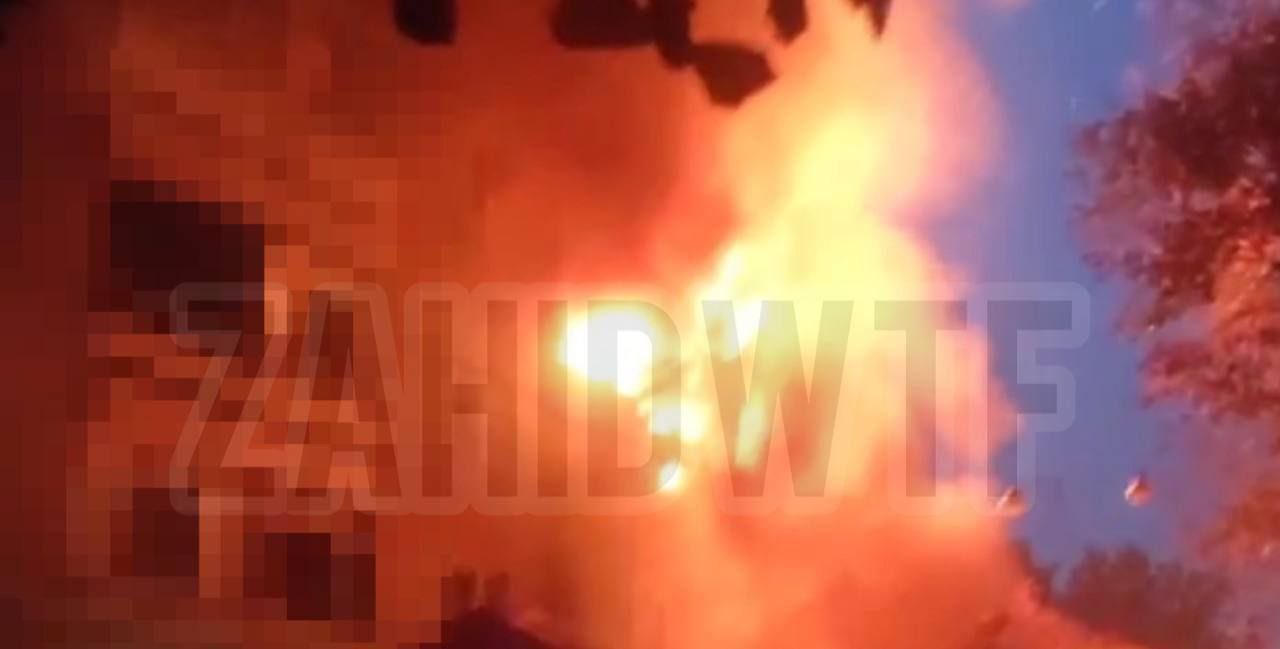 Russian missiles strike Lviv residential area