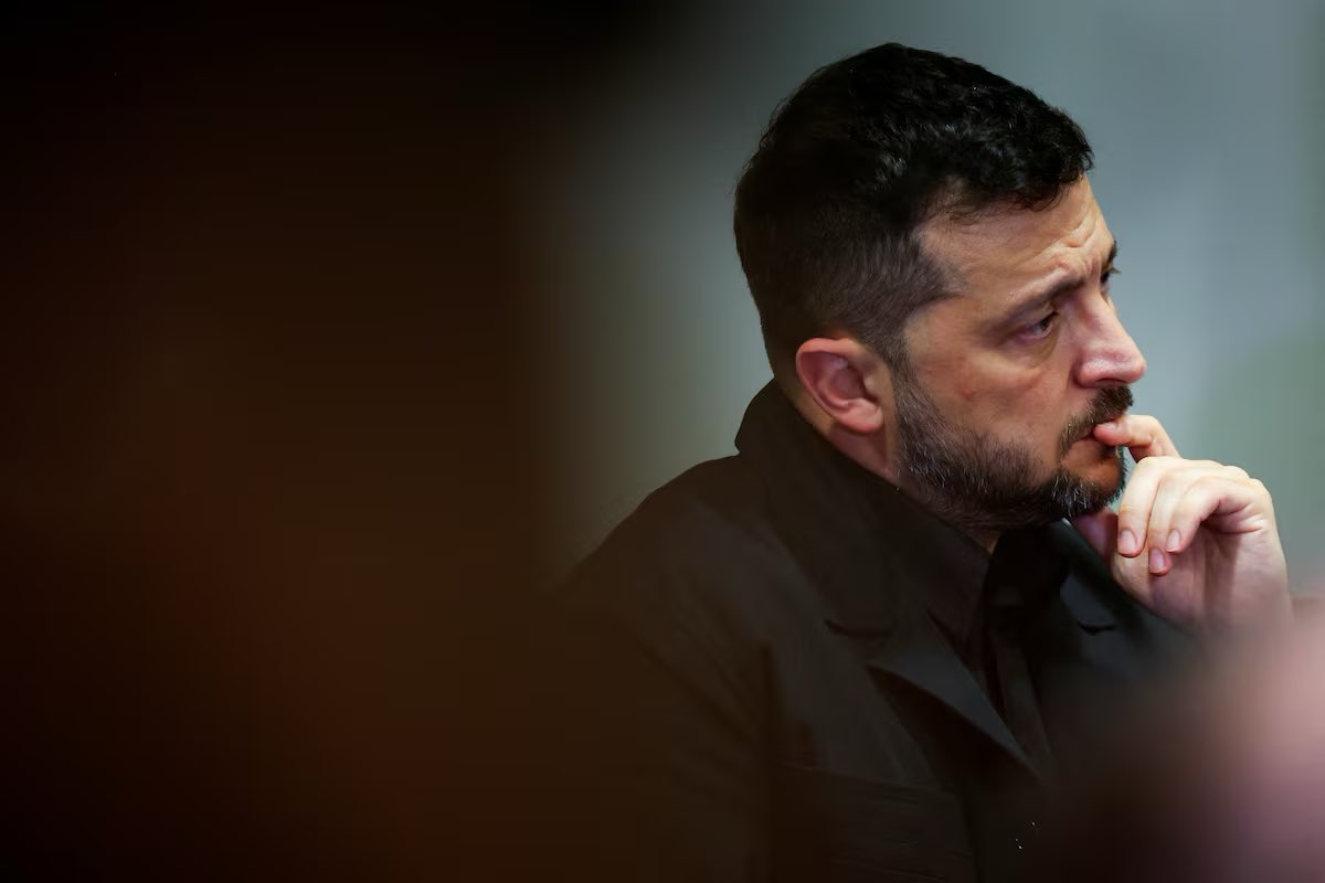 Zelensky suggests dropping NATO bid for Western security guarantees