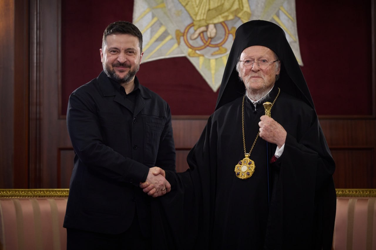 Zelenskyy, Patriarch Bartholomew Discuss Fate of Ukrainian Children