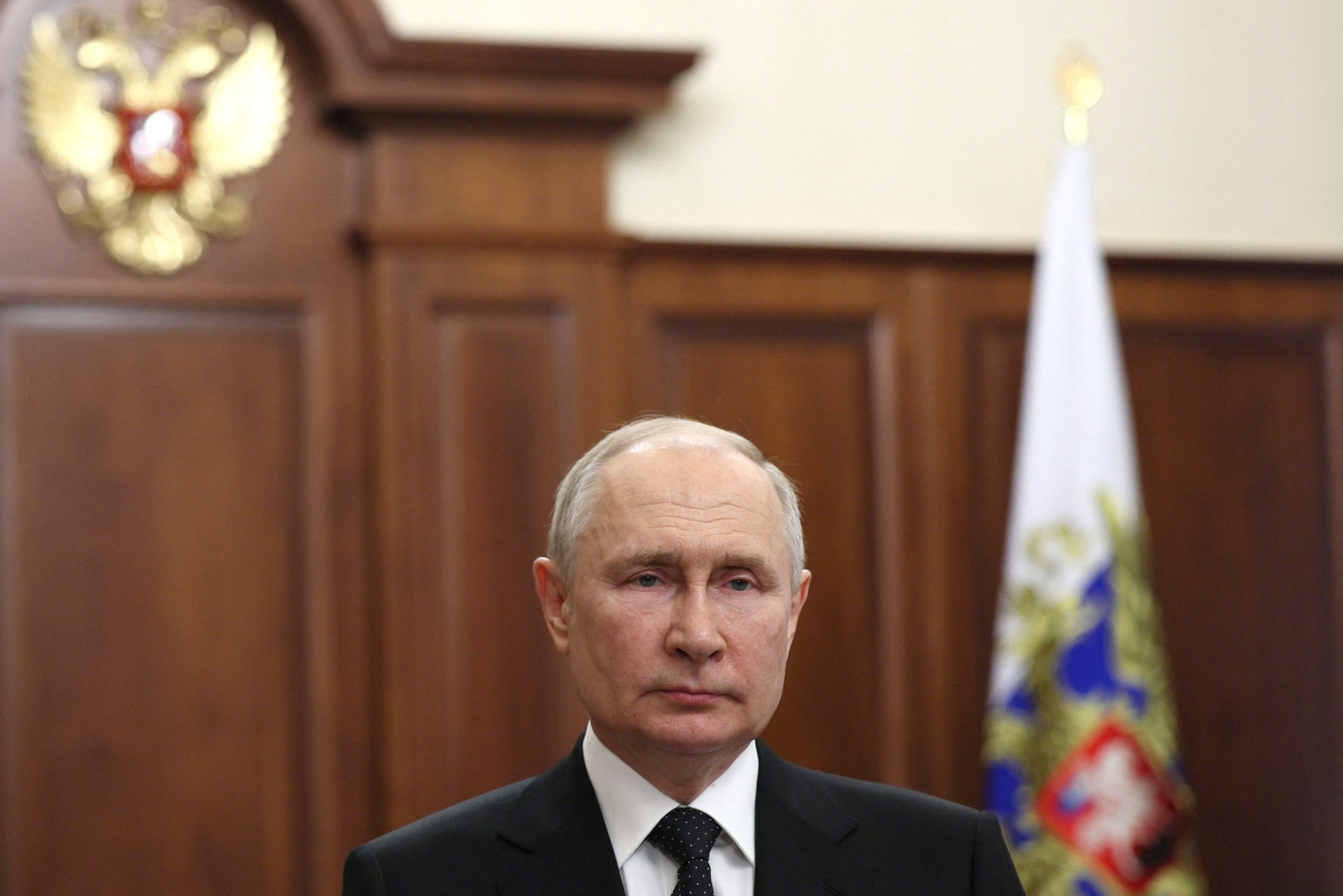 Russia escalates attacks to pressure Ukraine