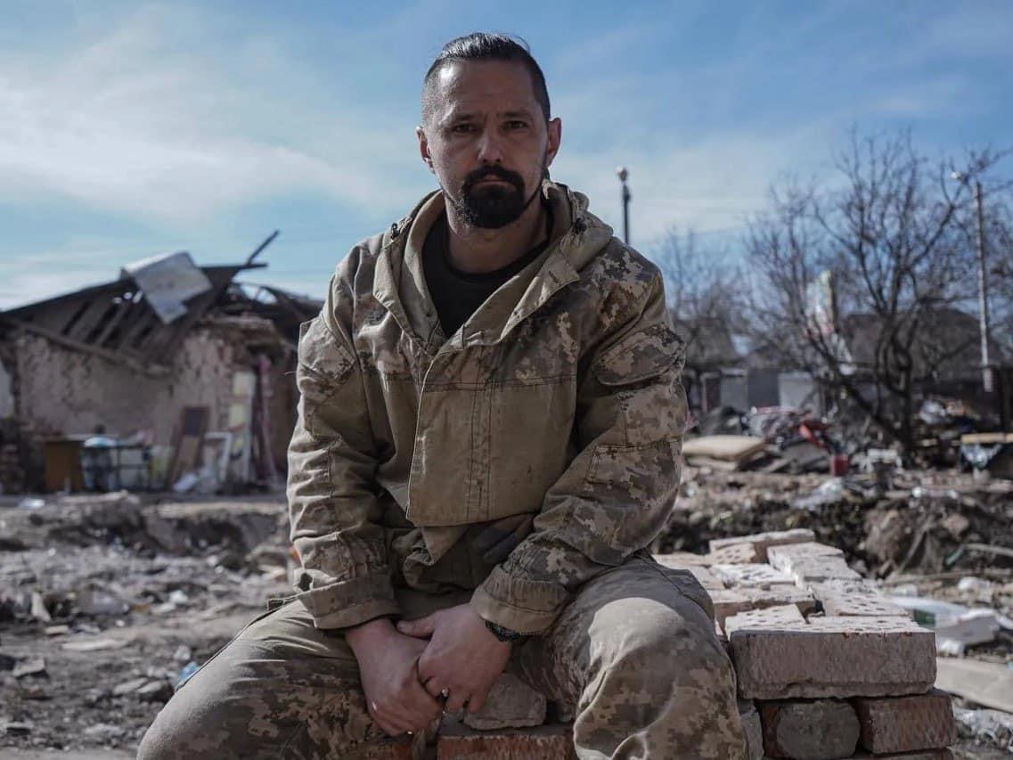 Man sits on ruins of parents’ home after Russian strike; daughter-in-law injured