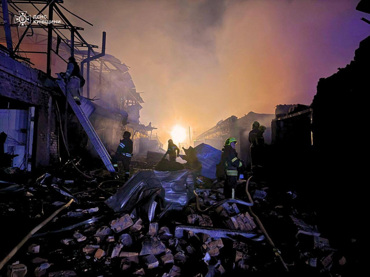 Russian attack on Bila Tserkva kills one, ignites massive fires
