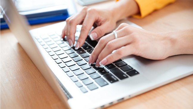 Ukrainians abroad can submit documents online