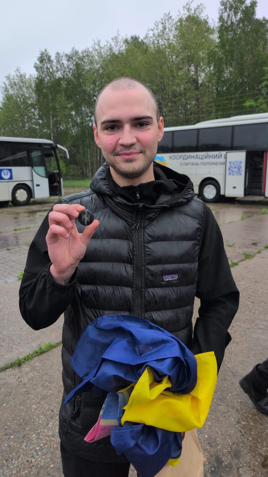 20 Azov fighters return from Russian captivity after four years