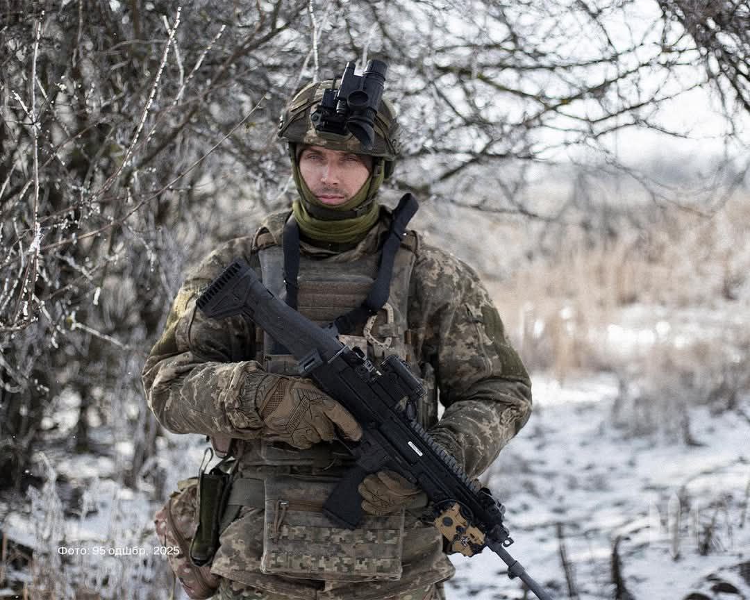 Motivated and Determined Police Paratroopers Sharpen Combat Skills