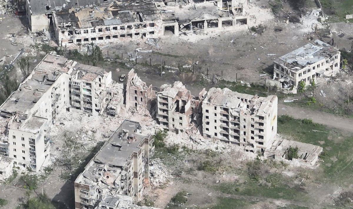 Over 670 people remain in almost destroyed Chasiv Yar, refusing evacuation