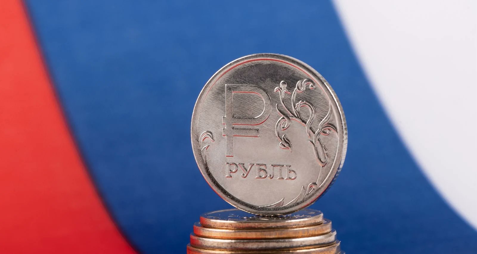 Russia’s GDP Declining Despite Oil Revenues, Cites Le Monde