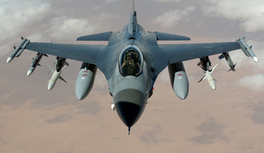 Ukraine reçoit des F-16 néerlandais et Mirage 2000 français