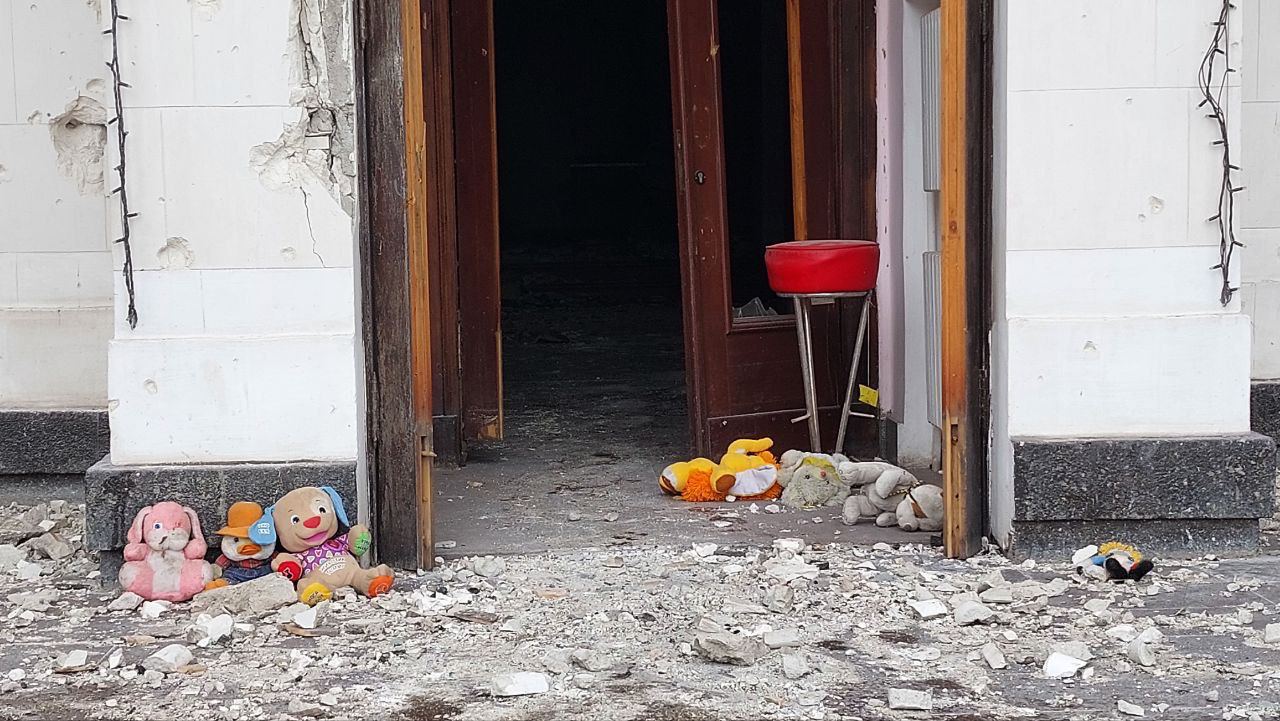 Occupants seek to hide number of victims at Mariupol Drama Theatre