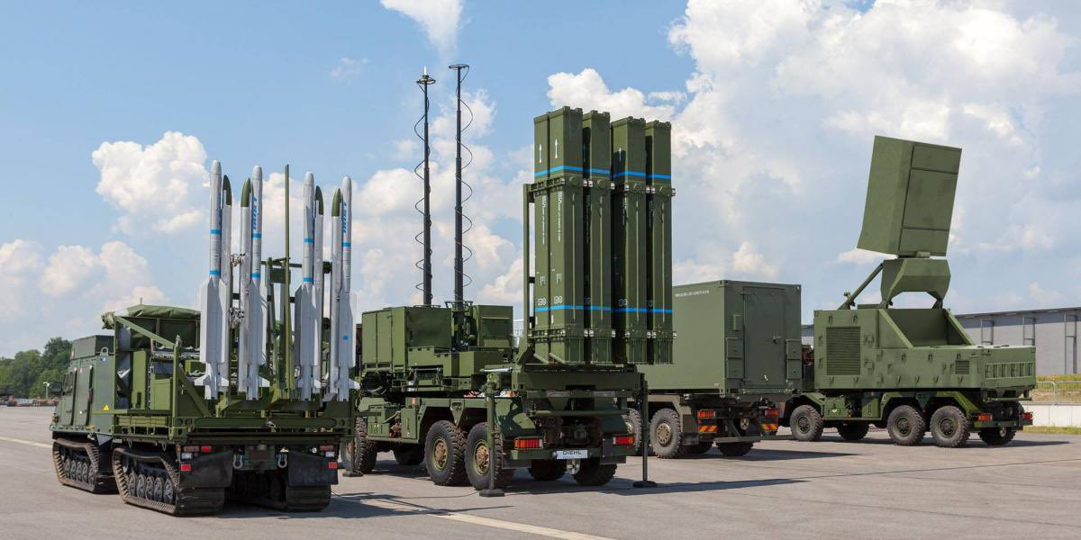 US Approves $330 Million Sale of Air Defense Systems and M109 SPGs to Ukraine