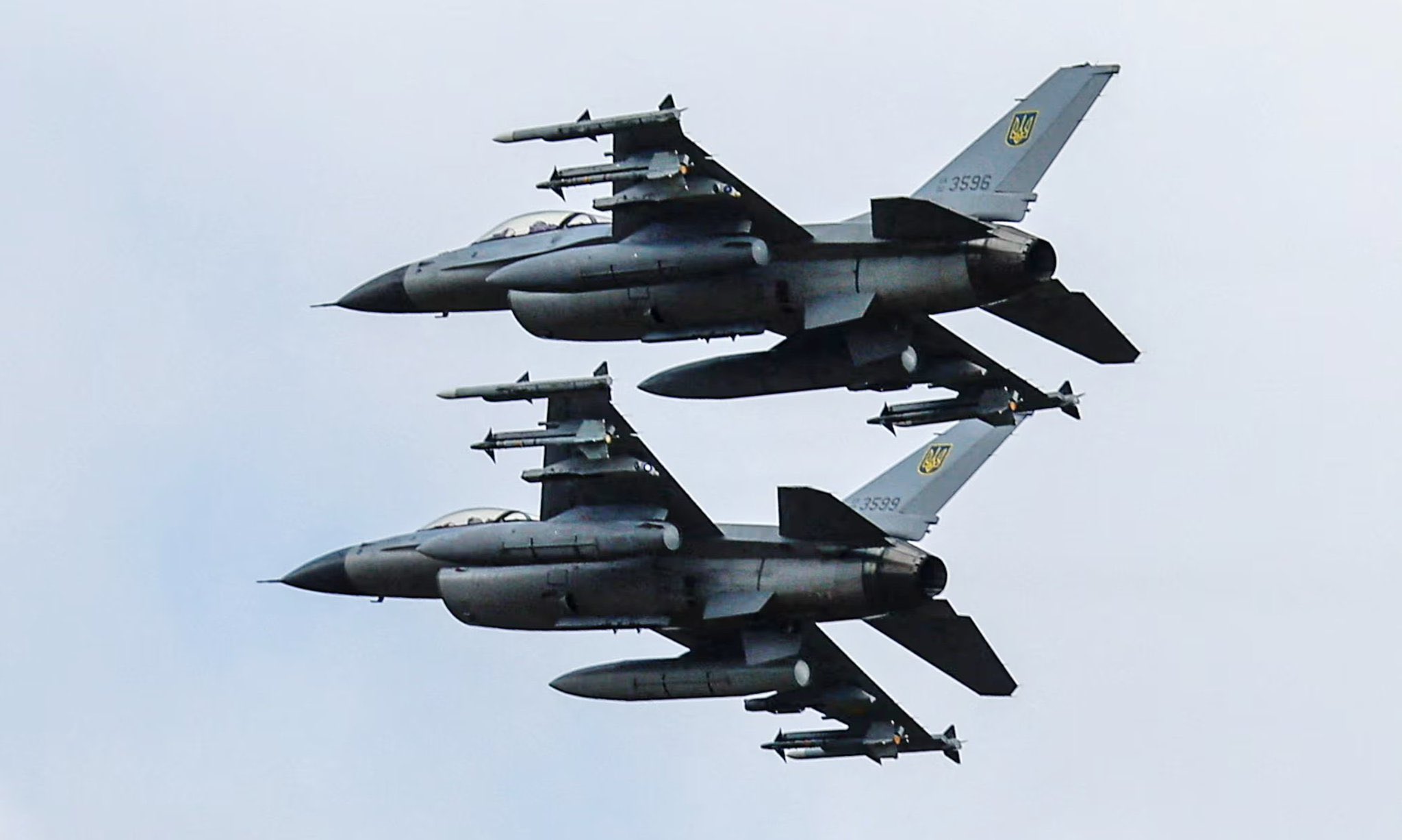 Another Photo of Ukrainian F-16s in Ukrainian Sky