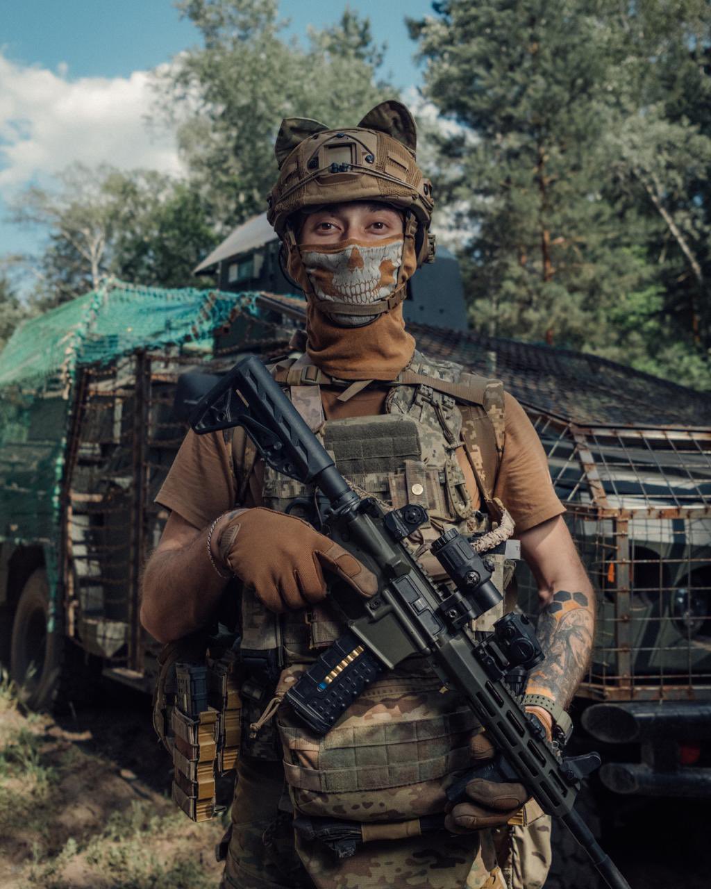 Happy Tuesday! We continue our fight! : Khartiia Brigade