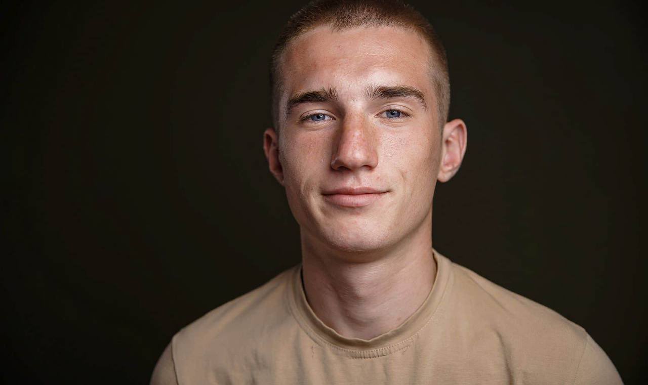 Young defender of Mariupol and Azovstal, Nazariy Hryncevych, dies at 21.