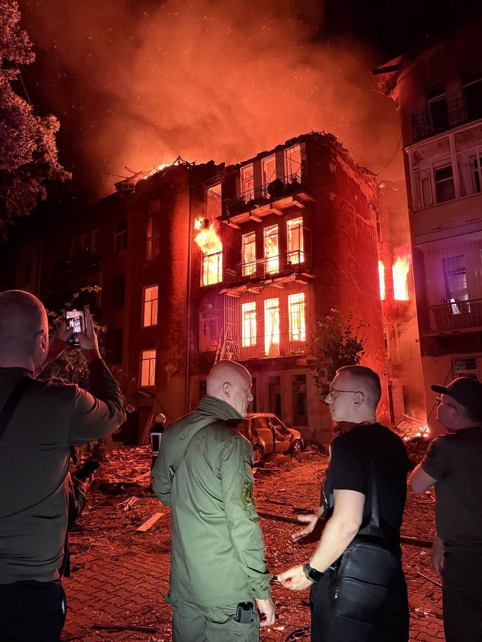 Rescuers among the injured as Russia strikes civilians