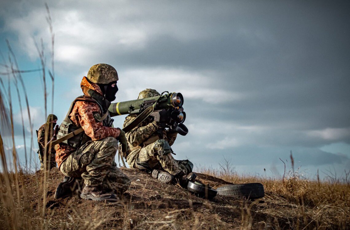 Cabinet approves 70,000 hryvnia bonuses for soldiers
