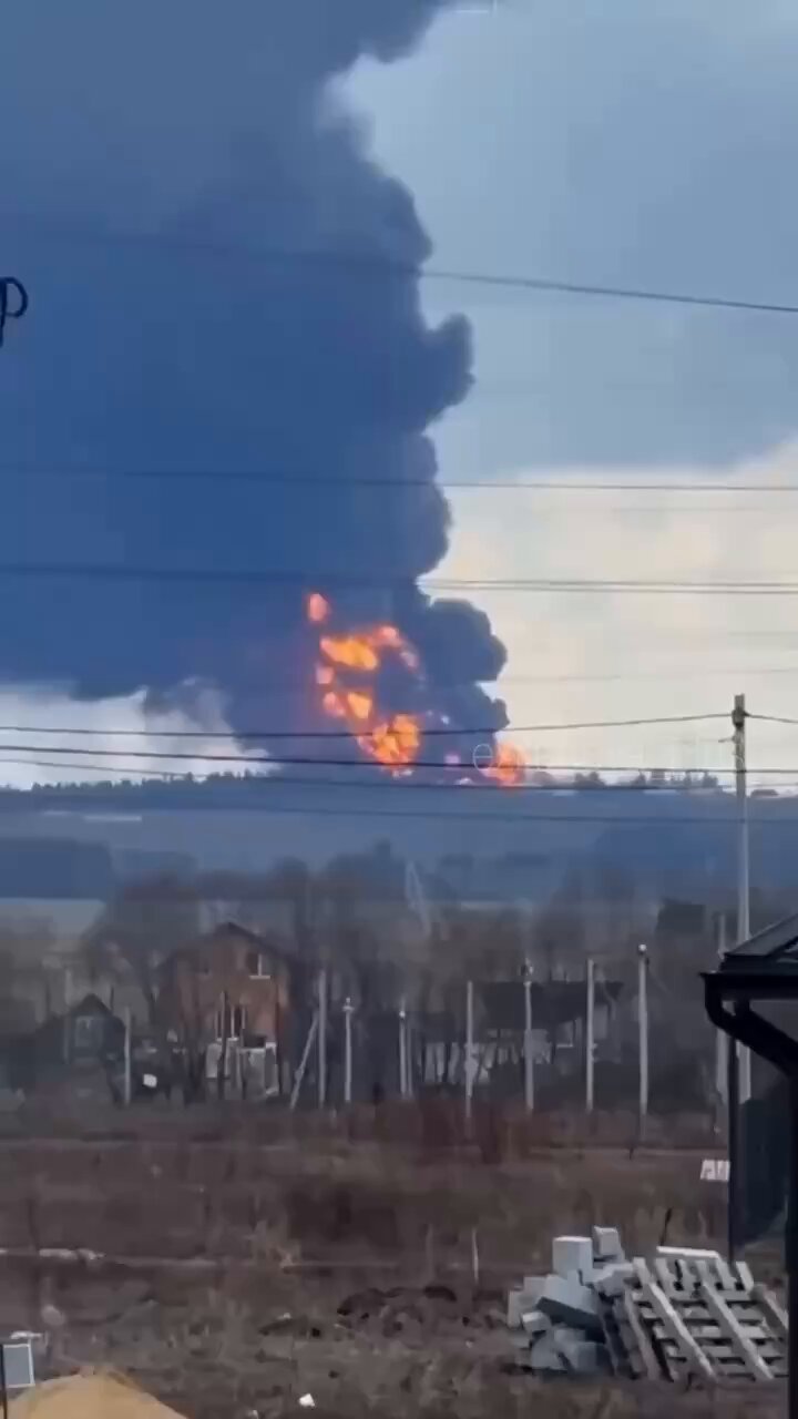 Oil Pumping Station Fire Continues Burning in Russia’s Perm