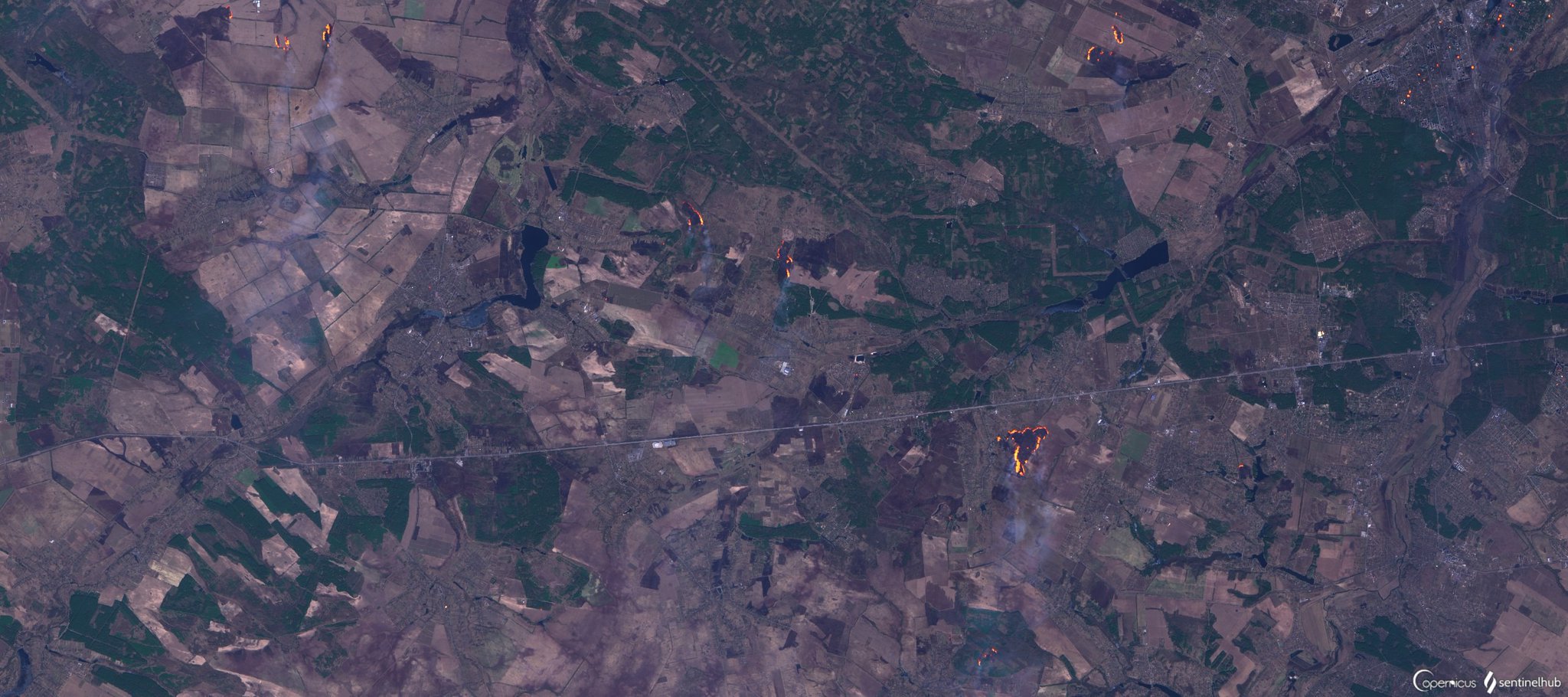 Fires on both sides of E40 west of Kyiv