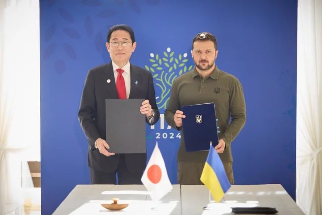 Zelensky signs $4.5 billion Japan deal at G7 for security and reconstruction