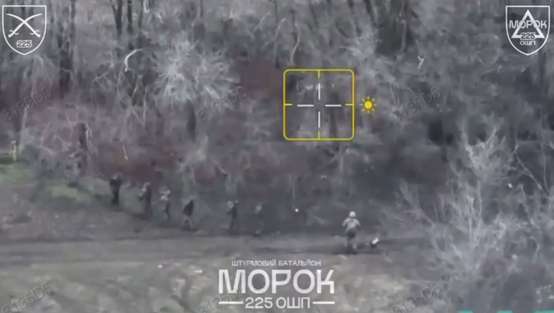 Deux soldats ukrainiens capturent six Russes dont un commandant