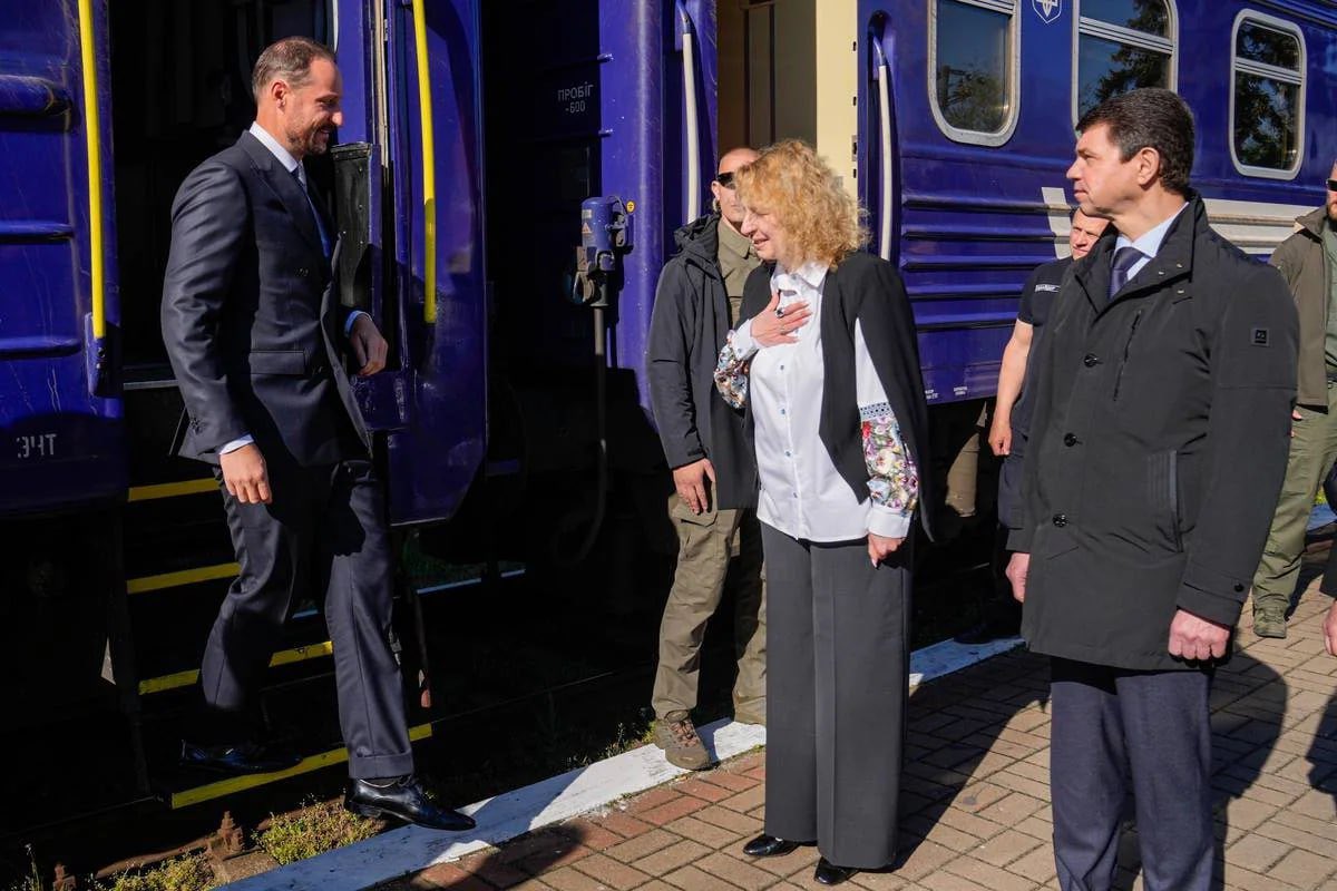 Norwegian Crown Prince visits Ukraine