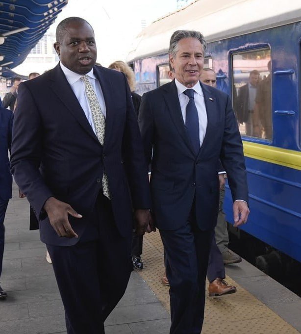 Blinken and Lammy arrive in Kyiv